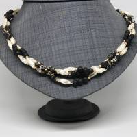 Vintage Halskette drei Ketten gedreht schwarz mit Goldfarbe und Altweiß schimmernd Kügelchen Damenkette 80er Jahre Bild 1