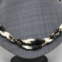 Vintage Halskette drei Ketten gedreht schwarz mit Goldfarbe und Altweiß schimmernd Kügelchen Damenkette 80er Jahre Bild 2