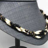 Vintage Halskette drei Ketten gedreht schwarz mit Goldfarbe und Altweiß schimmernd Kügelchen Damenkette 80er Jahre Bild 3