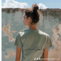 Pastellgrünes Damen T Shirt mit der Friedensbotschaft 'Soldaten aller Länder... Geht nach Hause' Bild 4