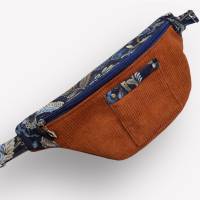 Crossbody Bag Bauchtasche aus Cord „Blue Flower“ Umhängetasche Bild 1