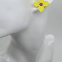 Kleine Ohrstecker mit gelben Blumen, leichte Ohrringe für den Sommer, Ohrstecker aus Ton, florale Ohrstecker, Geschenk Bild 6