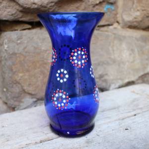 Vase blaues Glas Emaillefarben Handbemalt Blumendekor 60er 70er Jahre DDR Bild 1