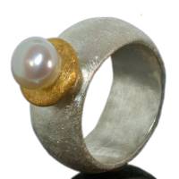 Goldschmiede Perlenring "white pearl" in 925er Sterling Silber mit Teilvergoldung, Perlenschmuck, Ring mit Perl Bild 2