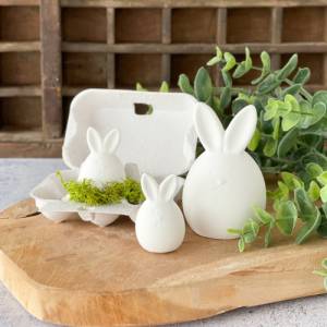 weiße Osterhasen aus Keramikgießmasse, in zwei Größen erhältlich | süße Hasenfamilie als Osterdeko Bild 4