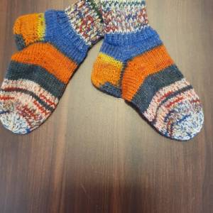 Socken handgestrickt, handgestrickte Socken, Kindersocken, Größe 22/23 Socken zum Übergang, kuschelige Wollsocken,  Hand Bild 4