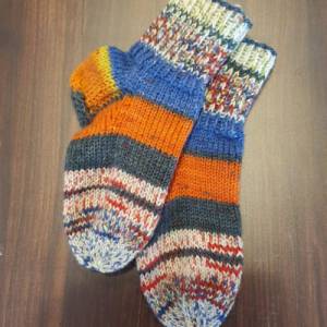 Socken handgestrickt, handgestrickte Socken, Kindersocken, Größe 22/23 Socken zum Übergang, kuschelige Wollsocken,  Hand Bild 5