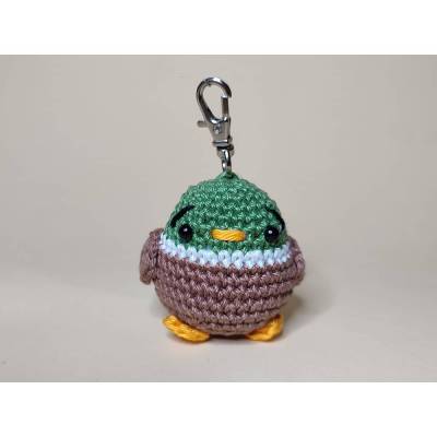 Süße gehäkelte Ente Schlüsselanhänger “Egon”, Amigurumi, gehäkeltes Tier, Glücksbringer, Natur, Vogel