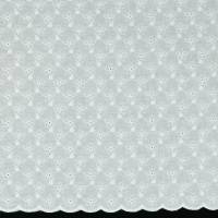Baumwollbatist, mit Lochstickerei  allover Blüten und Bogenrändern, weiß, 140 cm breit, Preis pro 0,5 lfdm Bild 1