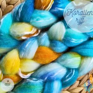 Handgefärbter Kammzug aus weichem Merino und glänzendem Tencel in ozeanischen Farben zum Handspinnen oder Filzen - 100g Bild 2