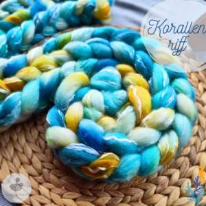 Handgefärbter Kammzug aus weichem Merino und glänzendem Tencel in ozeanischen Farben zum Handspinnen oder Filzen - 100g Bild 3