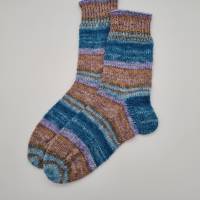 Gestrickte dickere Socken in blau braun lila, Gr. 42/43, Stricksocken,Kuschelsocken aus 6 fach Sockenwolle handgestrickt Bild 2