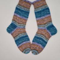 Gestrickte dickere Socken in blau braun lila, Gr. 42/43, Stricksocken,Kuschelsocken aus 6 fach Sockenwolle handgestrickt Bild 4