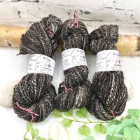 Handgesponnene Wolle Shetland und Seide in Naturfarben Bild 1