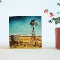 Windrad in der Wüste von Australien, Fotografie auf hochwertiger Multiplex Platte, Einzelstück, Transferdruck, handmade Bild 1