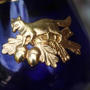 2 Weingläser kobaltblau Metallmontur Fuchs Eichenzweig mit Goldauflage Kristall Vintage 50er Jahre Bild 8