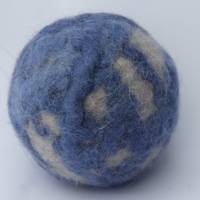 Filzball Wolle 6,1 cm waschbar handgemacht zum Spielen, Jonglieren, Handtraining, Entspannen Bild 2