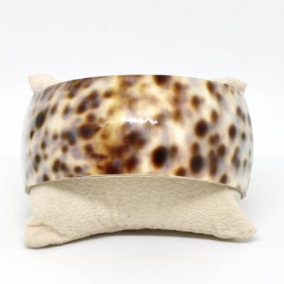 Vintage Armspange Porzellan weiß Leoparden Tiger Muster gebrannt Breit Armreifen Elegant Selten