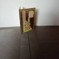 Geburtstagskarte für eine Frau in gold und grün mit einem Frosch Bild 2