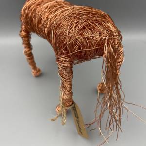 Pferd Skulptur aus Draht - verkupfert Bild 4