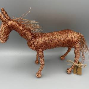 Pferd Skulptur aus Draht - verkupfert Bild 9