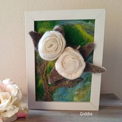 Filzkunst "Filzrosen" gefilzt im 3-D- Bilderrahmen