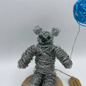 Teddybär mit Luftballon aus Draht Bild 5