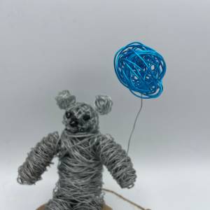 Teddybär mit Luftballon aus Draht Bild 7