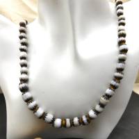 Chevron Perlen aus Java - weiß schwarz gelb - ganzer Strang - 62 Glasperlen Bild 8