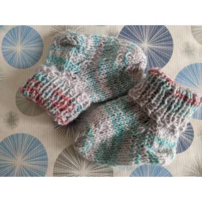 Kunterbunte BabySöckchen - Neugeborenen-Socken
