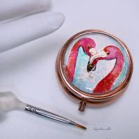 Pillendose mit  Flamingo Motiv handgemalt Bild 2