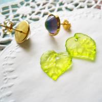 Ohrringe Ohrstecker Edelstahl mit einem Regenbogen Glascabochon Geschenk für Sie Bild 2