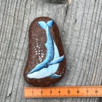 Bemalter Stein Blauwal, ,Blauwal Stein-Kunst, Steinbild Blauwal, Bild auf Stein, Blue Whale Bild 1
