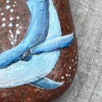 Bemalter Stein Blauwal, ,Blauwal Stein-Kunst, Steinbild Blauwal, Bild auf Stein, Blue Whale Bild 7