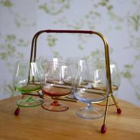 6 farbige Gläser mit Gestell 50er Jahre Bild 1