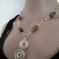 Wunderschöne Halskette mit tollen Böhmischen Glasperlen & großer Doppelspirale Bild 1