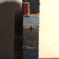 Osterdeko JEANS-EI  Collage auf einem Holzei aus Jeans und Metallplättchen im Shabby-Stil bemalt mit Acrylfarben Bild 7