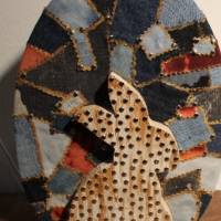Osterdeko JEANS-EI  Collage auf einem Holzei aus Jeans und Metallplättchen im Shabby-Stil bemalt mit Acrylfarben Bild 8