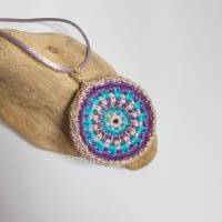 Gute Laune Häkelkette, Textilschmuck, schöne bunte Mandalakette Bild 6