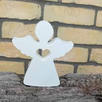 Gipsfigur Engel mit Herz aus Kunststein in zwei Größen Bild 3