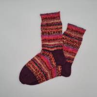 Gestrickte dickere Socken in Beeren Tönen,Gr. 40/41,Stricksocken,Kuschelsocken aus 6 fach Sockenwolle handgestrickt Bild 1