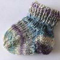Kunterbunte BabySöckchen - Neugeborenen-Socken Bild 3
