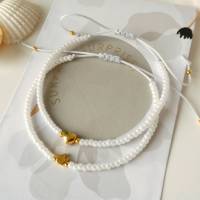 Armband aus weißen Miyuki Perlen mit Metallperle Herz oder Krone, Geschenkverpackung Bild 1