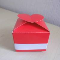 8 St. Mini - Geschenkbox zum zusammen falten - Tischkarten in rot zum Basteln - eventuell als - Gastgeschenke Bild 4