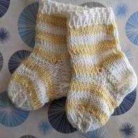 BabySöckchen - Neugeborenen-Socken Ringeloptik hellgelb-weiß Bild 3