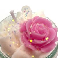Precious Rose Duftkerze - small - Duft nach Rose und Hibiskus Bild 2