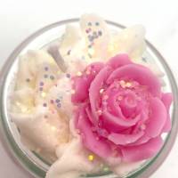 Precious Rose Duftkerze - small - Duft nach Rose und Hibiskus Bild 4