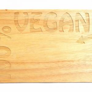 Frühstücksbrett 100% vegan Gravur Holz veggie Brotbrett - Geschenk für Veganer Bild 2