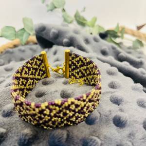 Elegantes Armband „Bits and Pieces“, kleine Saat-Perlen, in lila-metallic und glänzendem gold, Miyuki, Loom Beading, gew Bild 3