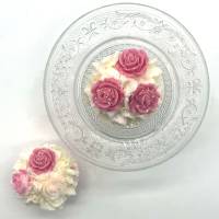 Duftkerze - Precious Rose Cupcake - Duft nach Rosen Bild 4